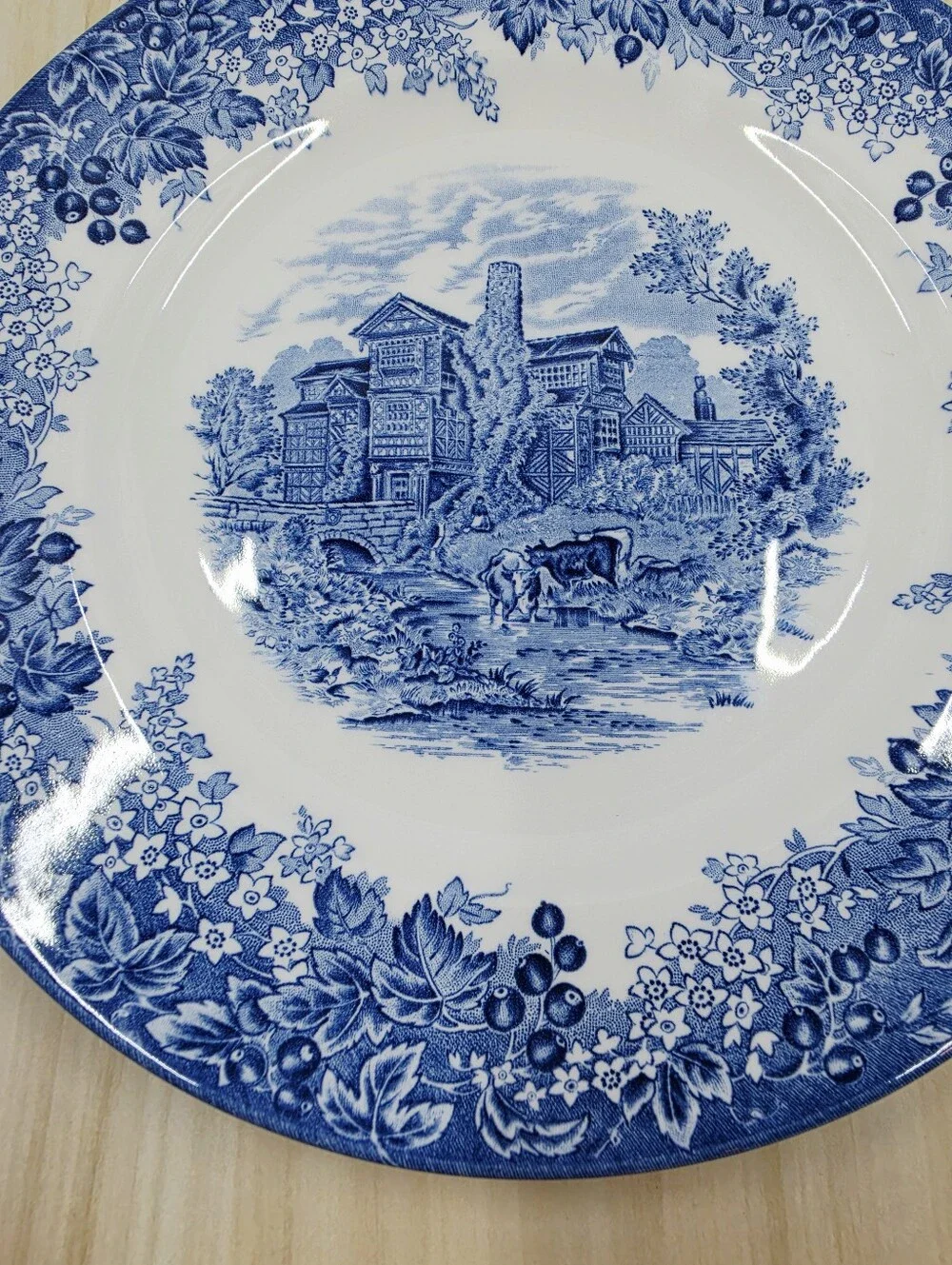 Wedgwood Romantic England Moreton Old Hall Dinner Plate Made In England